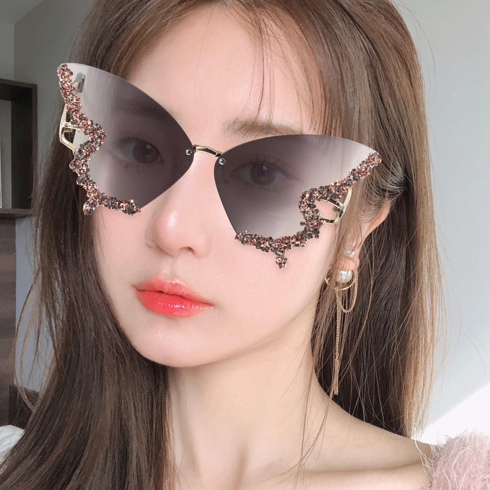 

Butterfly Shaped Sunglasses Fashionable Diamond Rimless Women Party Birthday Fun Retro Shades Glasses Accessories Stylish