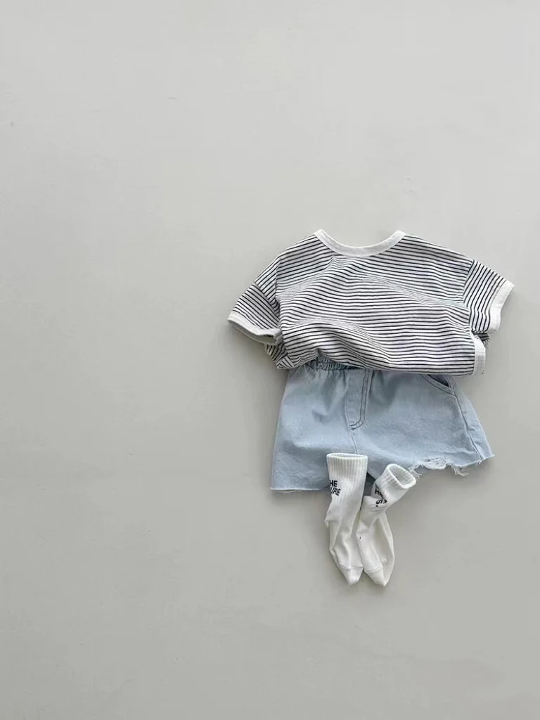 T-shirt rayé à manches courtes pour bébé garçon et fille, en coton, décontracté et respirant, polyvalent, à la mode, été 2024