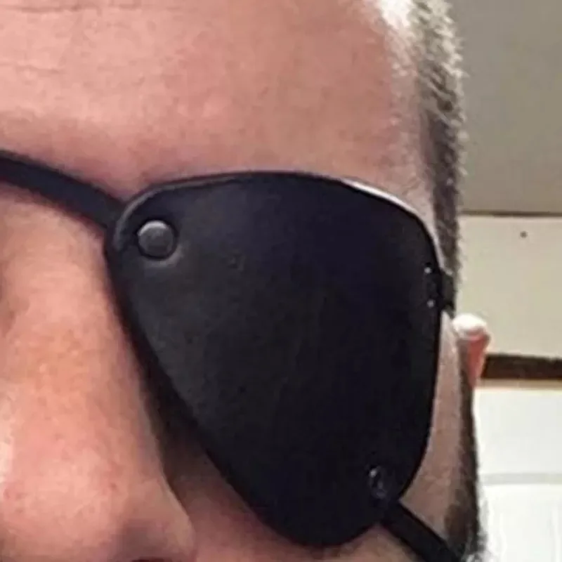 Średniowieczny Renesansowy Kostium Pirata z Jednym Okiem Akcesorium do Cosplay Skórzana Opaska na Oczy Opaska na Oko Rekwizyty na Halloween Jednostronna Opaska na Oko