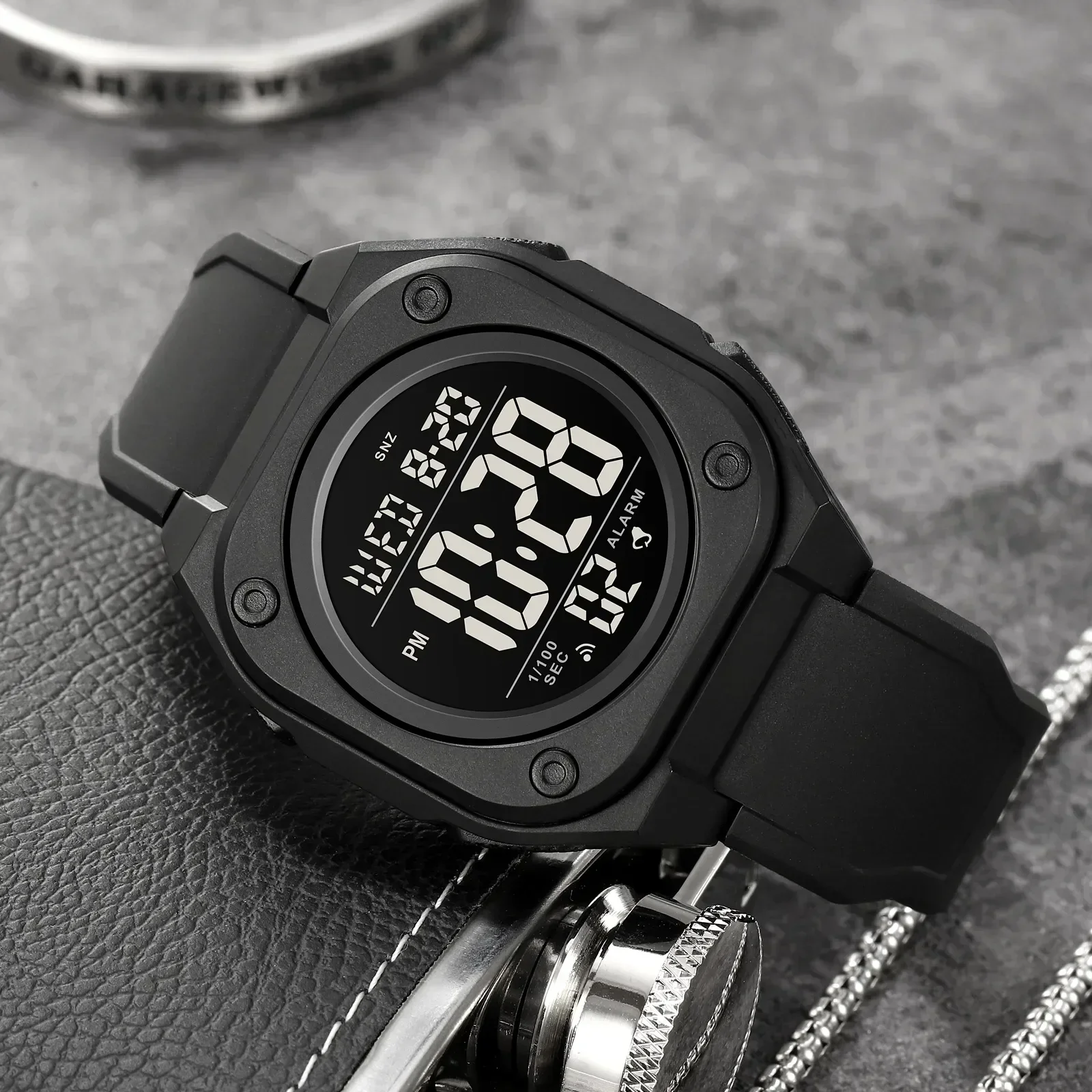 SKMEI Casual Stopwatch Date Week 5Bar Waterproof Wristwatch Alarm Clock Fashion LED Light Countdown Digital Mens Sport Watches