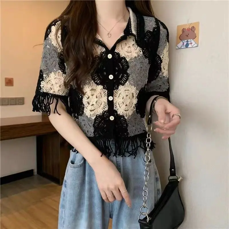 2024 New Summer Commuting Minimalist Fashion Versatile Knitted Blouses Collar Color Block Button Hollow Tassel Women\'s Shirt Top