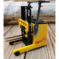 Diecast 1:20 Scale TCM FRB-VIII Forward Moving Forklift Alloy Engineering Vehicle Model Finished Simulation Collection Gift Toys