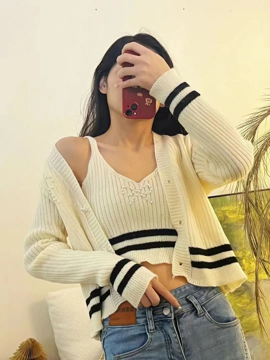 Korean style Xiaoxiang style contrasting striped set for women\'s 2024 spring/summer, bow knit cardigan, camisole, two-piece set