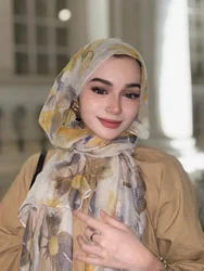 Nuovo fiore stampato sciarpa Hijab autunno e inverno semplice piccolo fresco filato Bali scialle Bandana sciarpe testa sciarpe donne Foulard