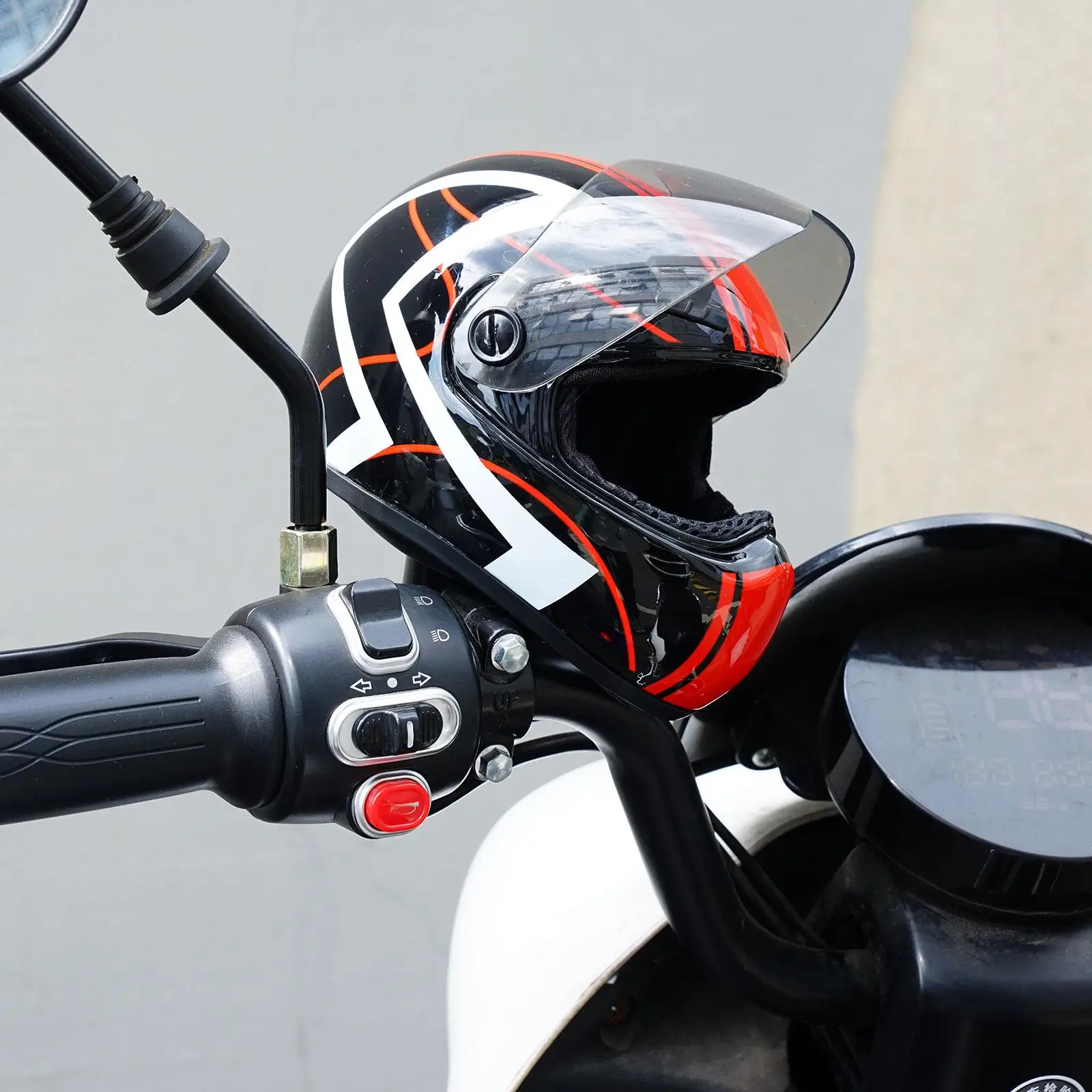 Cat Dog Mini Motorcycle Helmet Small Head Protection Pet Safety Helmet Photo Props Motorcycle Accessories