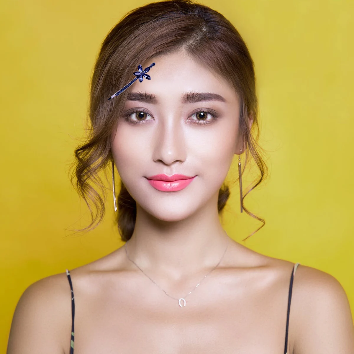 

2 Pairs Rhinestone Edge Hair Clip Vintage Accessories Retro Style Diamond Pins Blue Women Hairpin Girls Hairclip Fashion