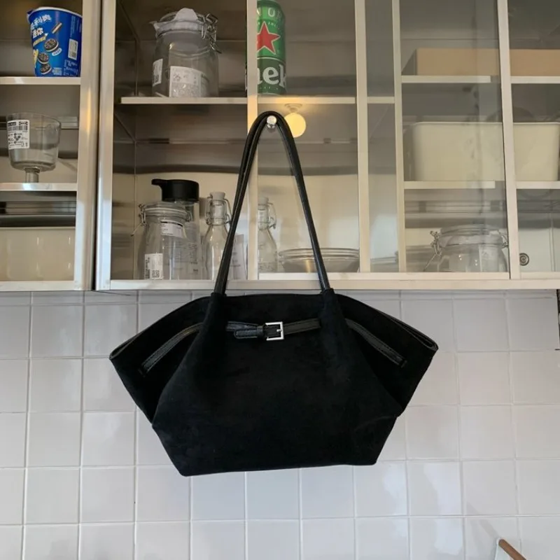 

High-End Minimalist Unique Vintage Fashionable Crossbody Handbag For Women With Large Capacity And Solid Color