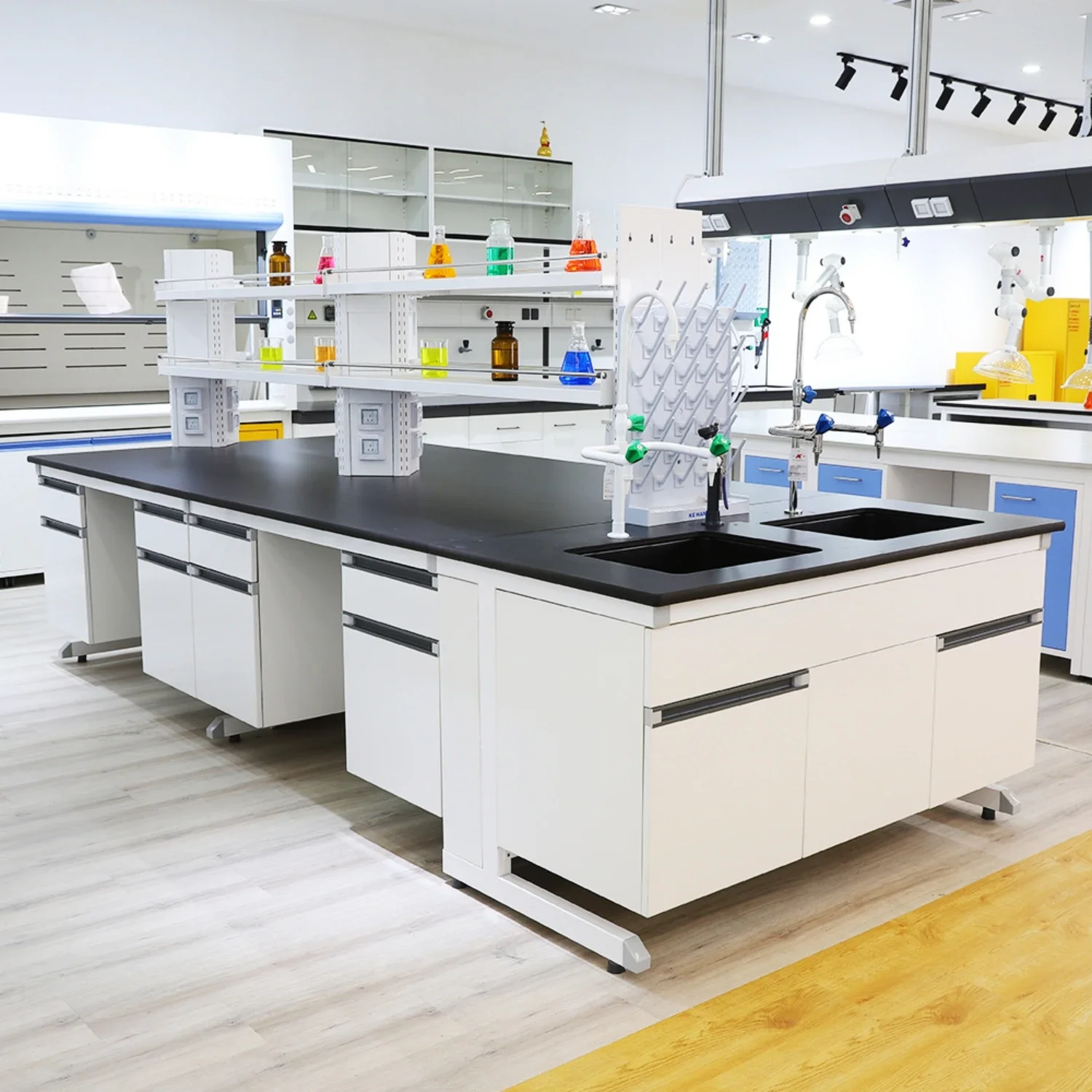 

Laboratory Bench Furniture Multifunctional Bench Microbiology Laboratory Equipment