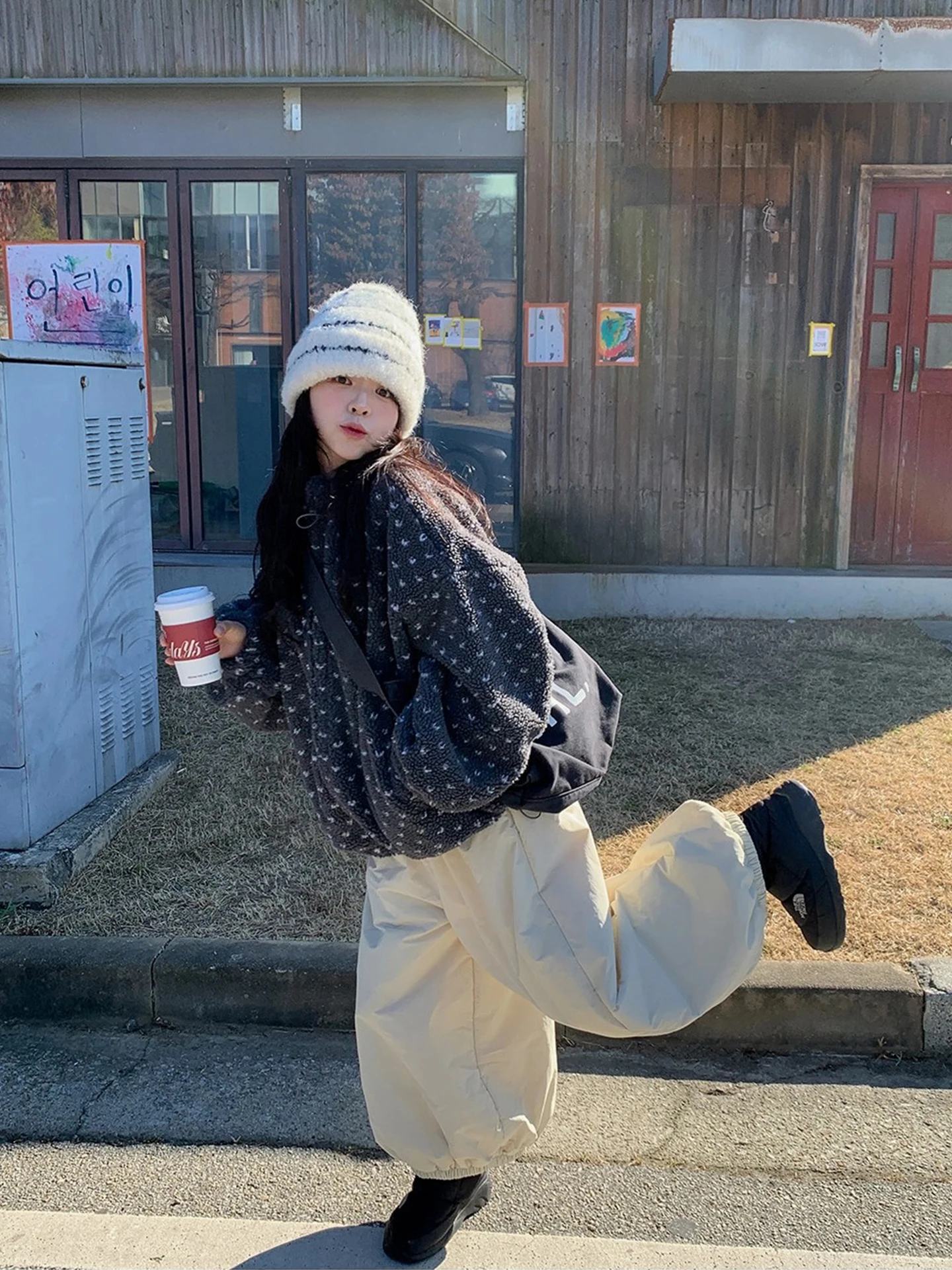 السيدات Thiened ort لامب الفراء Jaet شتاء جديد Sle كسول Sle معطف القطن الجزء العلوي من الجسم القلب نقطة التطريز الدفء الحد