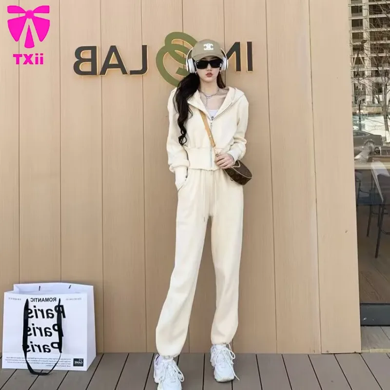 

2024 women's two-piece sports shirt long pants two-piece set autumn and winter new pink fashionable casual sports set