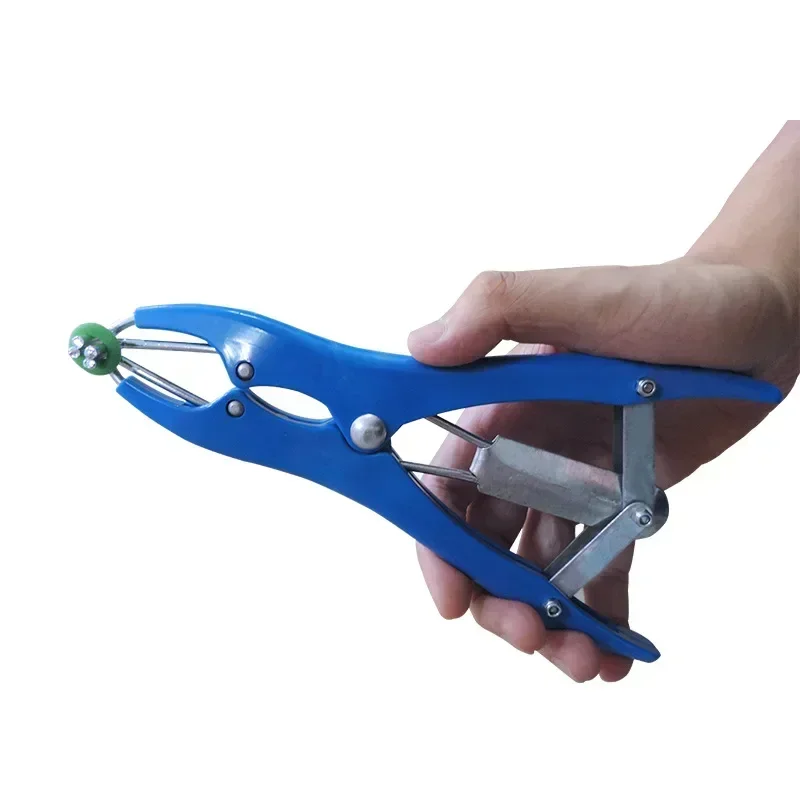 A High quality expansion forceps imported tail ring bloodless castration forceps stainless steel sheep tail forceps