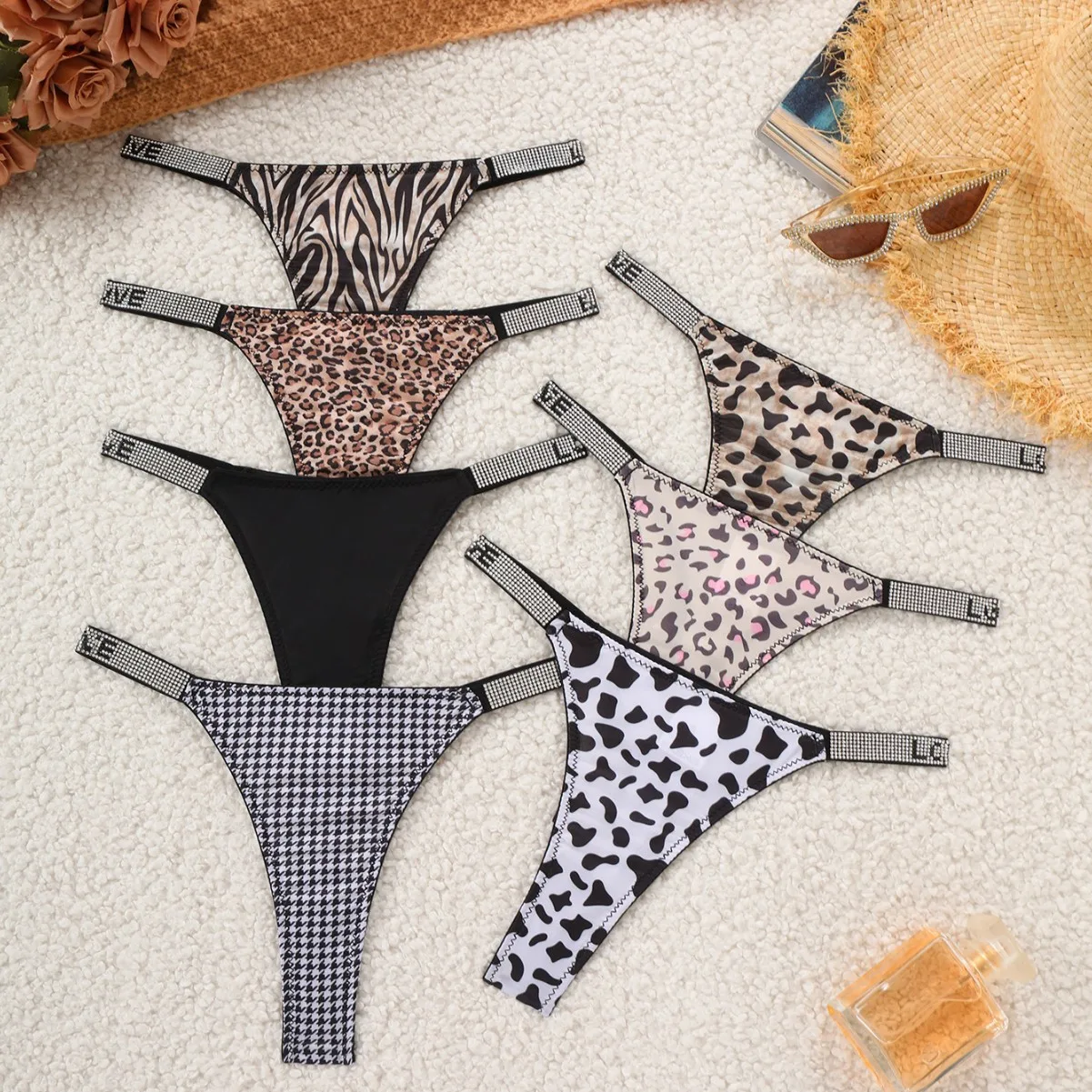 

Women Panties Sexy Low-Rise Thongs Lingerie Ladies Underwears Femenina G-String Femme Bikini T-Back T-Pants Intimates Underpants
