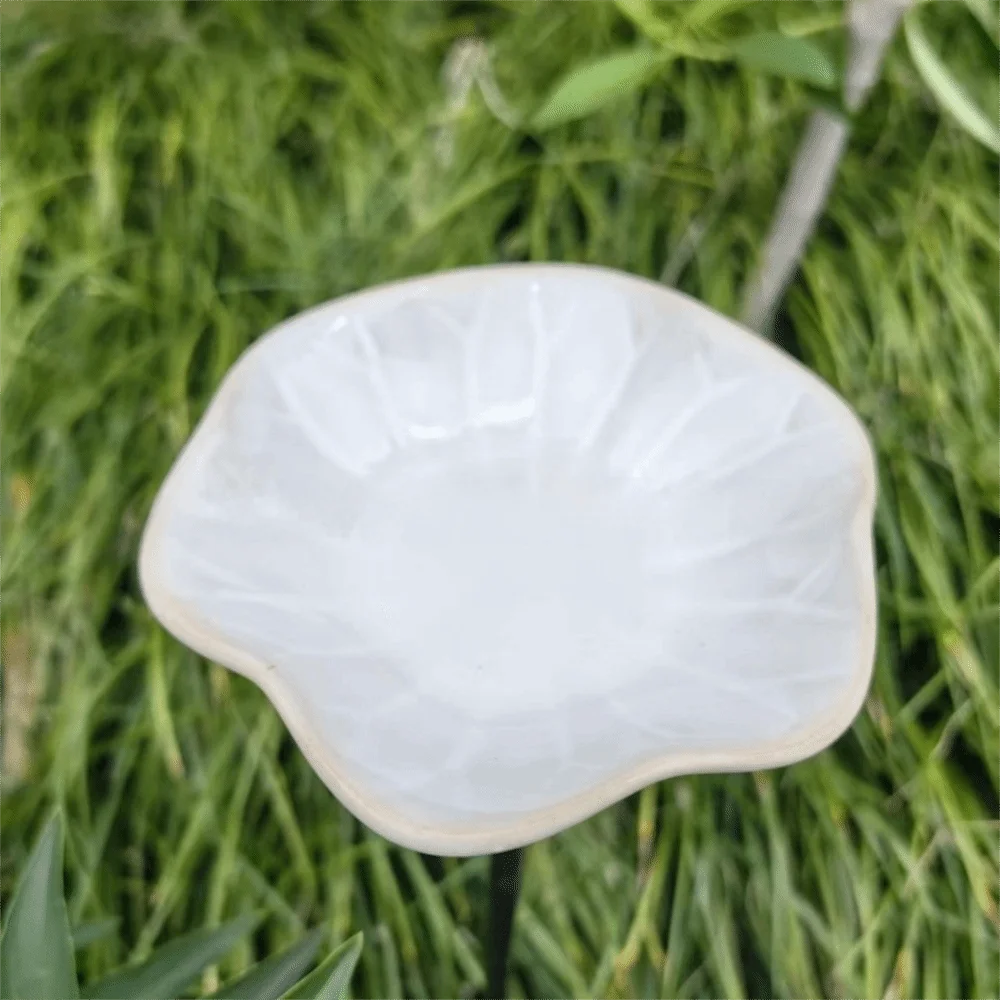 Ceramic Bee Butterfly Water Feeder Watering Station Decoration Flower Garden Stake Ground Insert Creative Bird Bath Stake