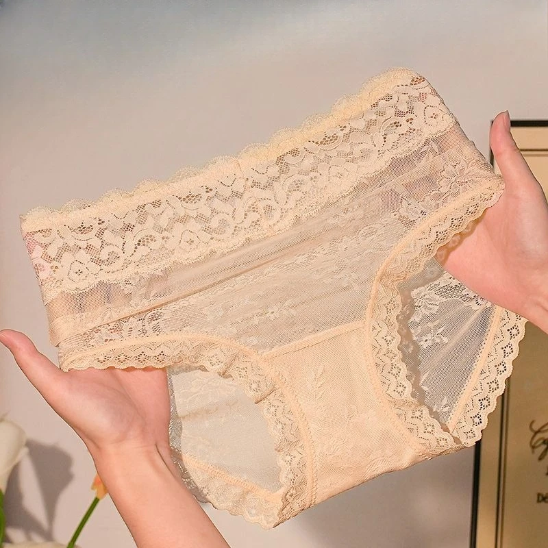 Belly Closure Medium and High Waist Hip Lift Embroidery Mesh Yarn, High-grade Light Luxury Lace Seamless Sexy Women's Underwear