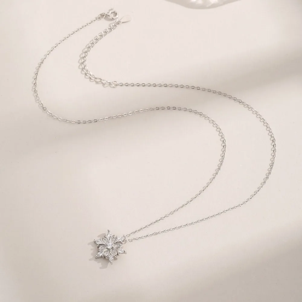 섬세한 눈송이 모양 크리스마스 스타일 목걸이 여성 디자인 감각 목걸이