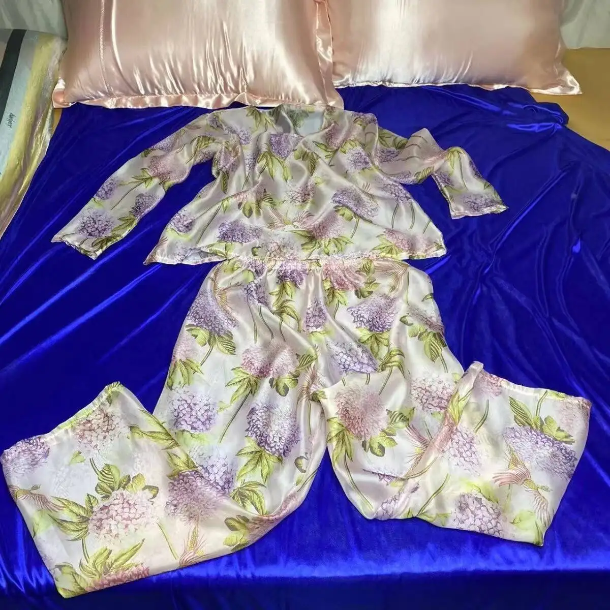 

Glossy Ice Silk Satin 2 Pieces Set Summer Long Sleeve Top Sleeping Pants Bottoms