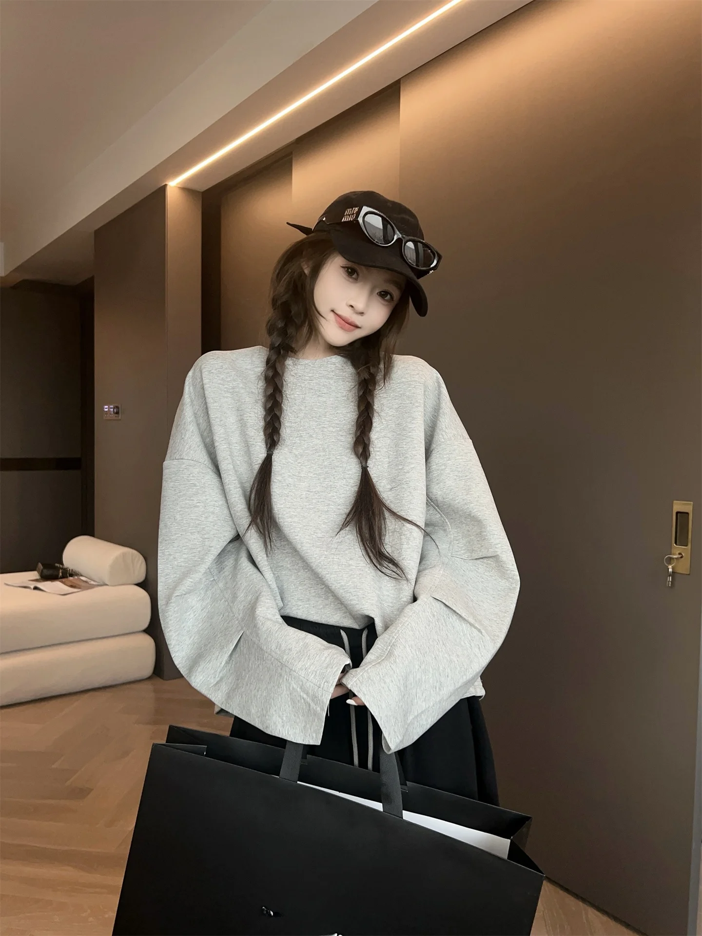

Loose Long Sleeve Hoodie Women's Pure Color Oversized Sweatshirt Spring 2026 Fashion Casual Comfortable Top