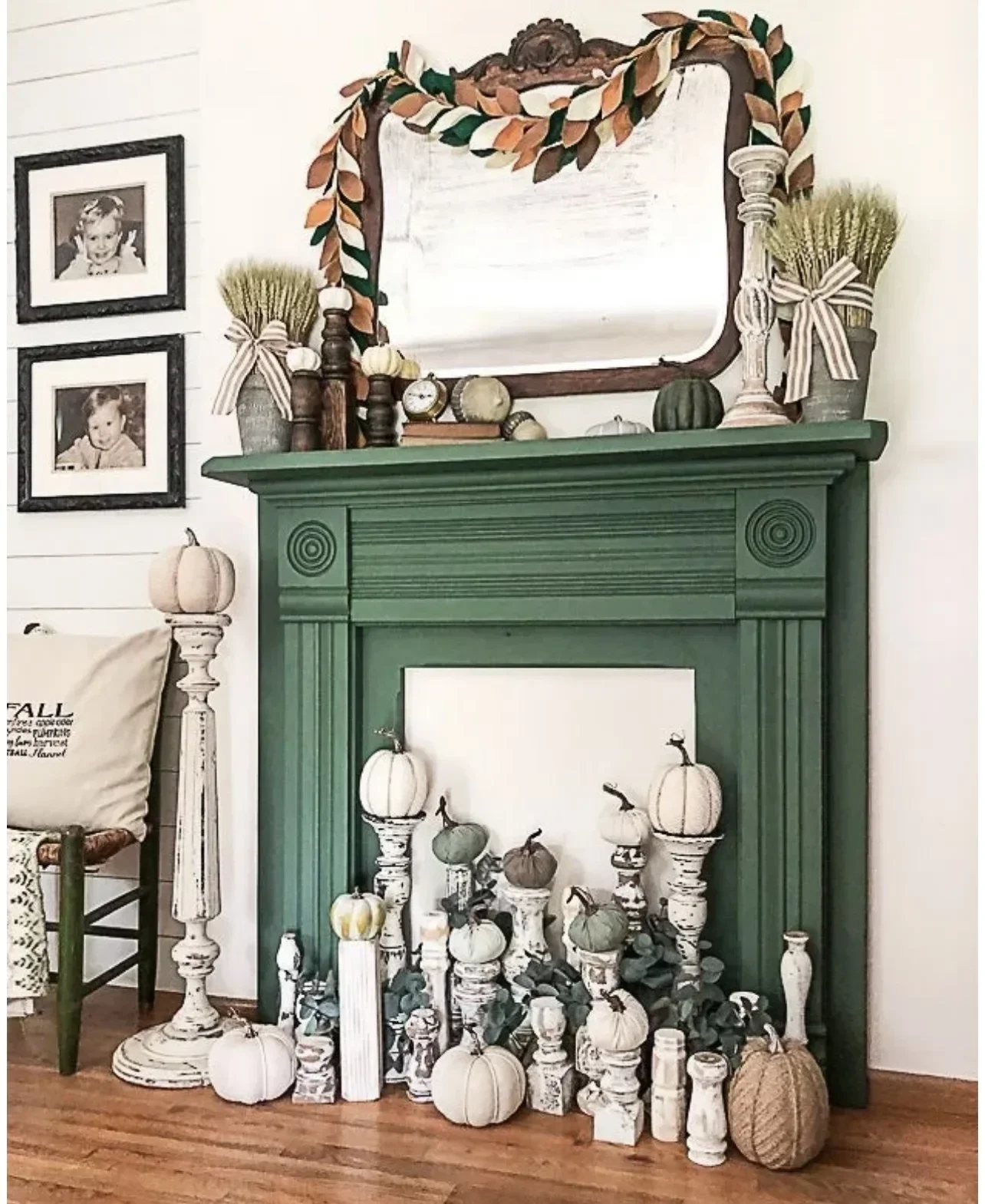 A  French carved old decorative cabinet solid wood European wall entrance fireplace frame B & B retro customization