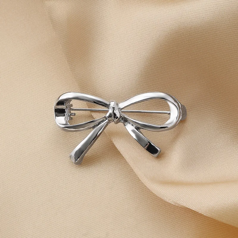 Fashion Bowknot Hollow Brooches for Women Simple Bow Lapel Pins Clothing Sweater Suit Bag Hat Accessories