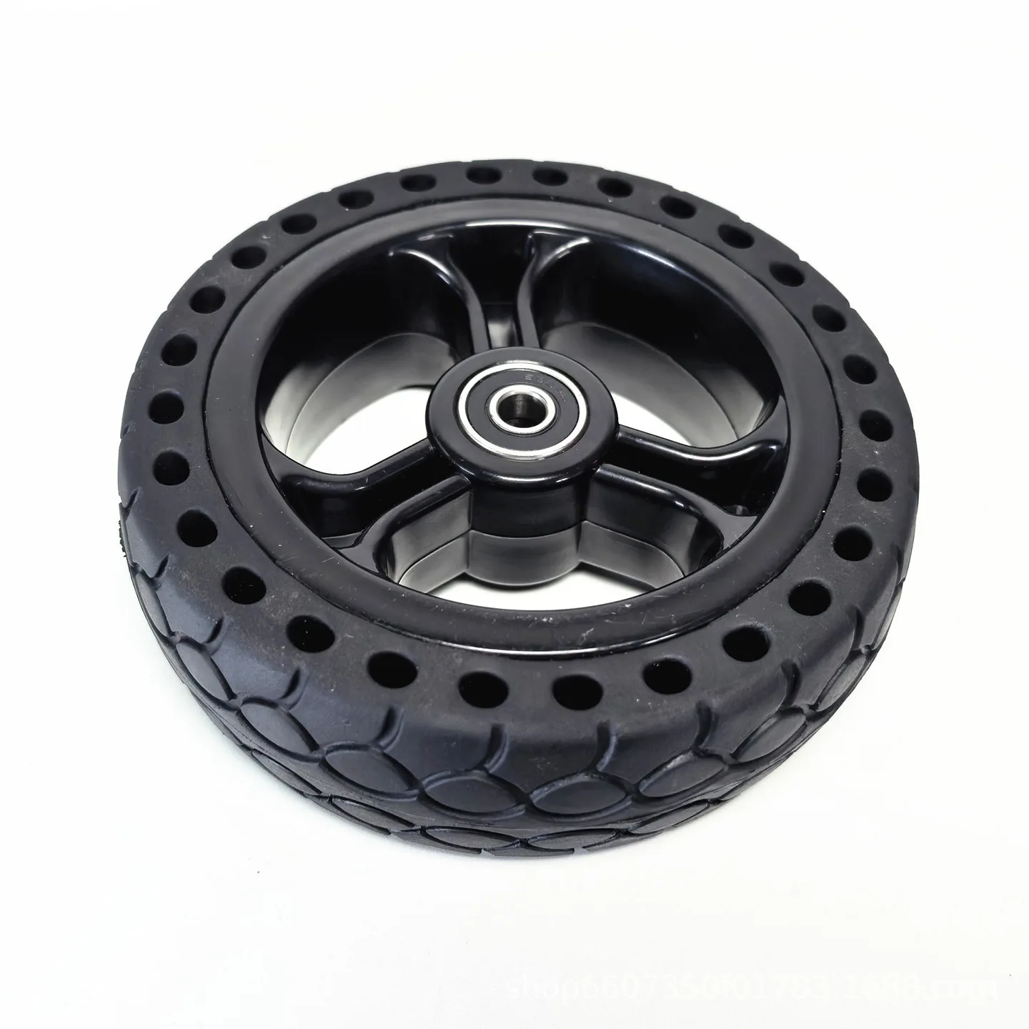 5.5x1.5 Inch For honeycomb Solid Tire Wheel for E Scooter with Temperature Resistant Rubber and Plastic Construction