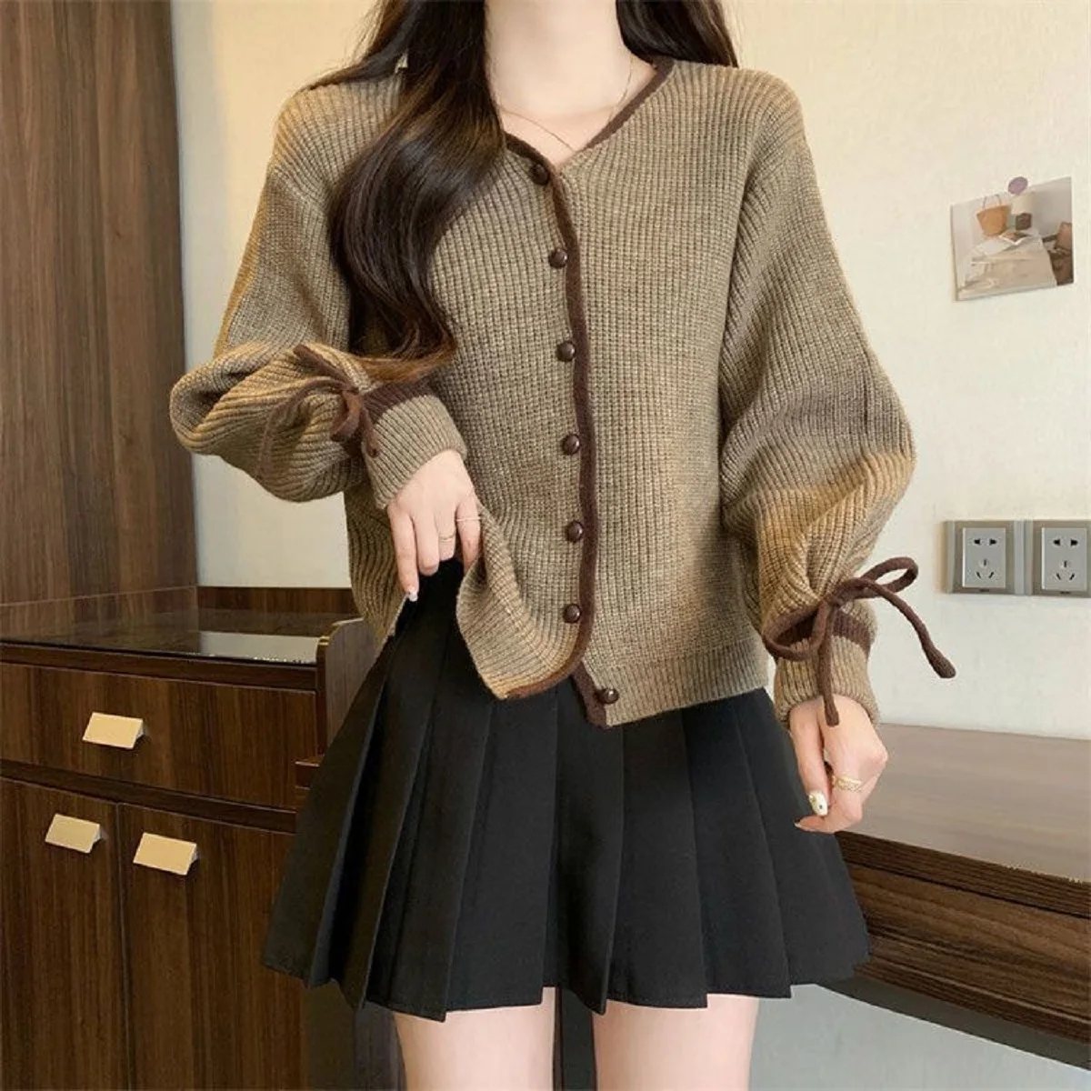 

New Chinese Small Fragrant Wind Knitted Cardigan Women'S New V-Neck Sweater Spring Autumn Fashionable Slim Sweater Coat