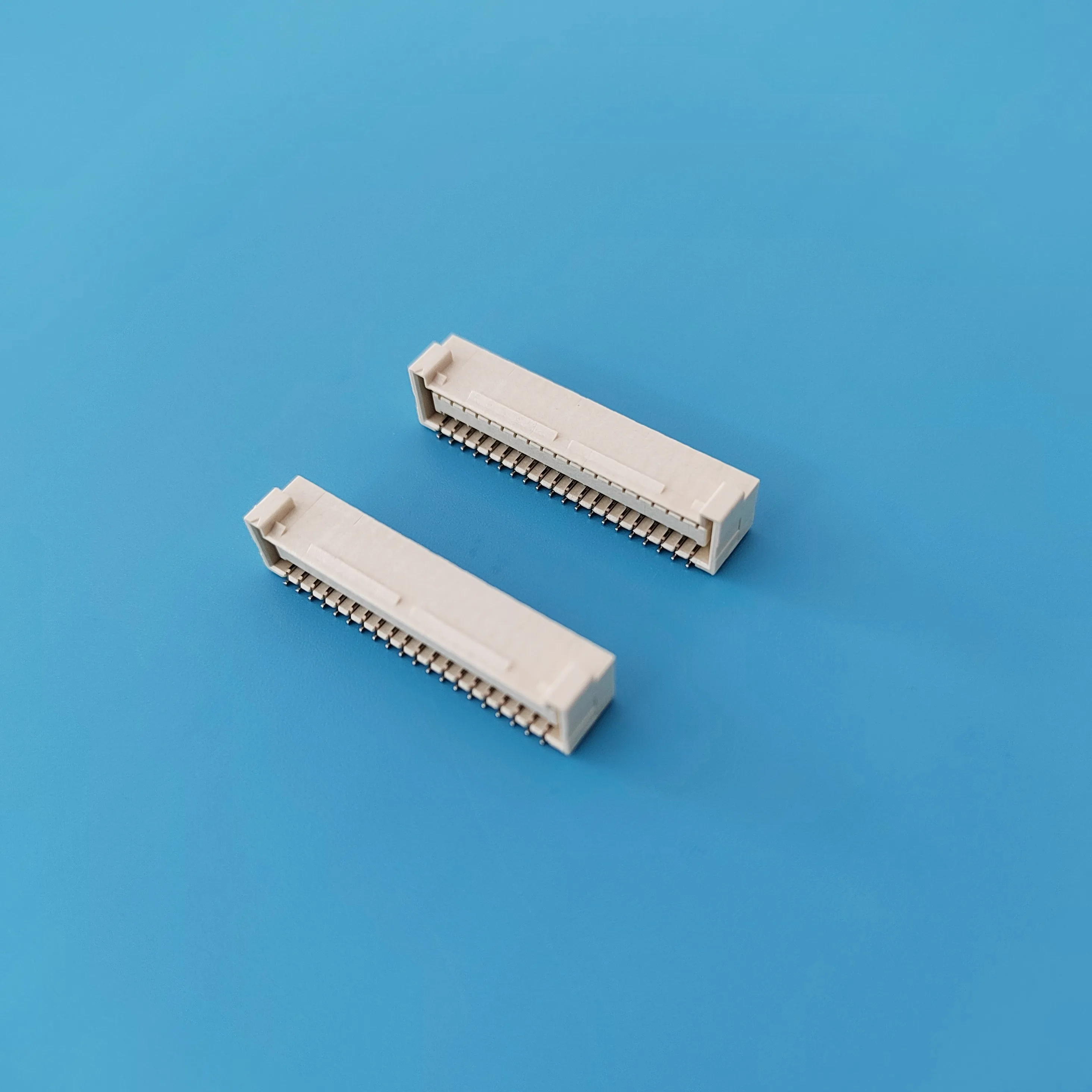 Alternativas SM10B-ZPDSS,SM12B-ZPDSS,SM14B-ZPDSS,SM16B-ZPDSS,SM18B-ZPDSS,SM40B-ZPDSS Paso de 1,50 mm, SMD, ángulo recto, doble fila, estaño
