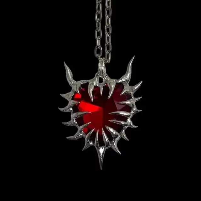 New Thorn Heart Necklace, European and American style, dark gothic, niche subculture, trendy hip-hop jewelry gift