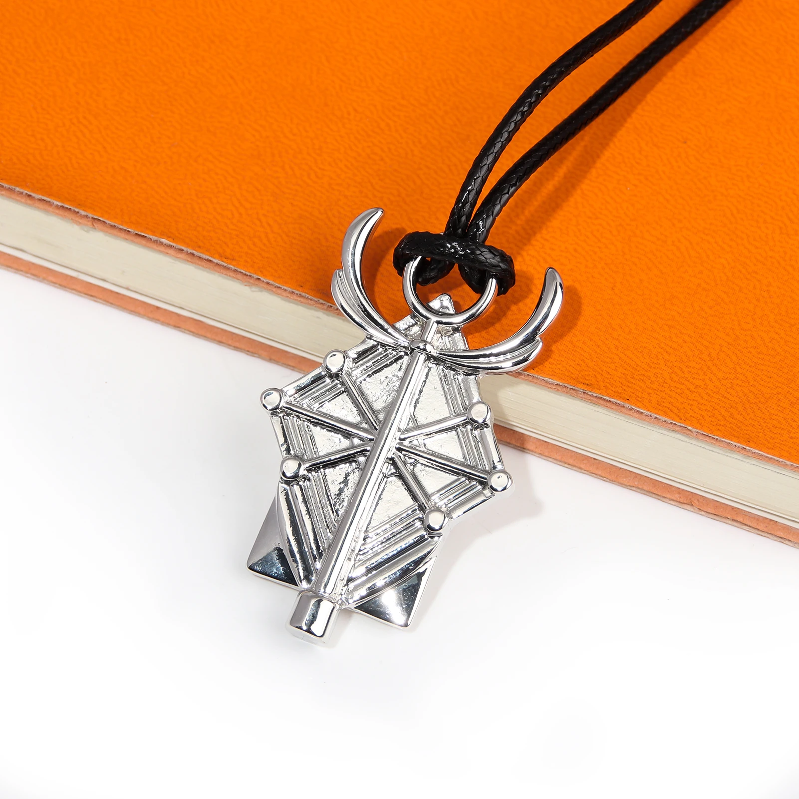 Anime Frieren: Beyond Journey\'s End Necklace Frieren At The Funeral Frieren The Last Magician Holy Staff Pendant Elf Cosplay