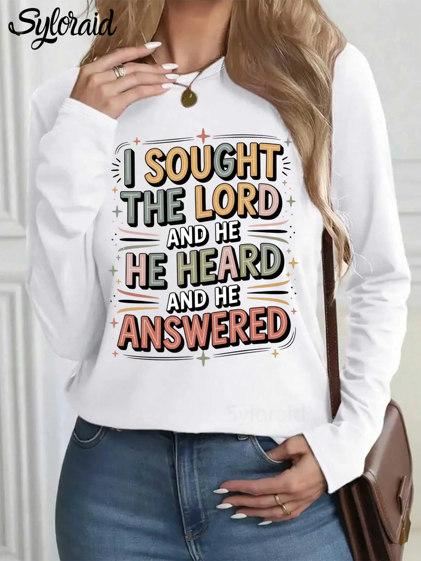 レディース長袖Tシャツ私は主を探し、彼はそれを聞いたTシャツクリスチャンシャツファッションラウンドネックカジュアルトップ