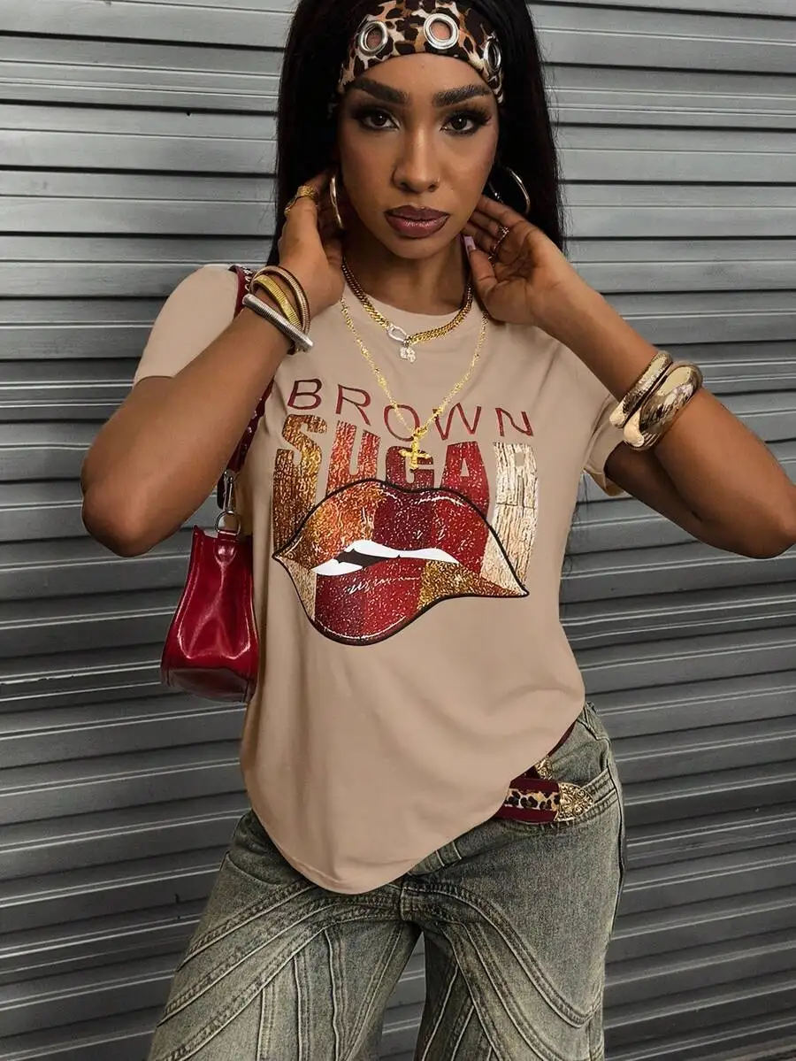 

Round Neck Short Sleeve Graphic T-Shirt With Lip Print And Letter Design For Women Summer Tops