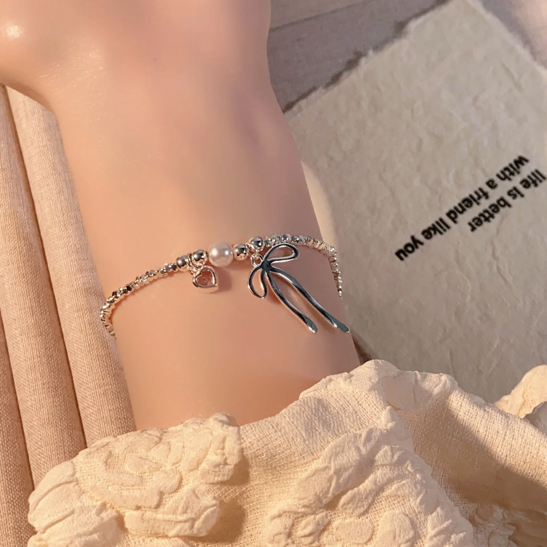 

Advanced Light luxury Butterfly Pearl Pink Zircon Bracelet for Women Love Butterfly Bracelet Elegant Jewelry Accessories Gifts