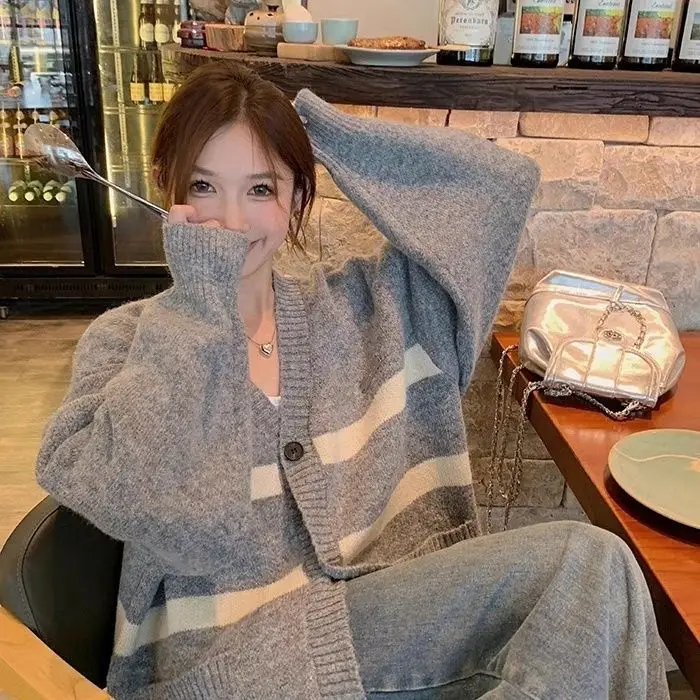 

Большой свитер в ленивом стиле, новый женский корейский свободный вязаный кардиган, топ