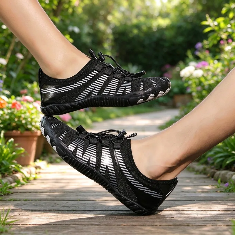 Men's casual sports shoes Daily outdoor beach swimming Fitness shoes Multifunctional fashion sports shoes Men's shoes