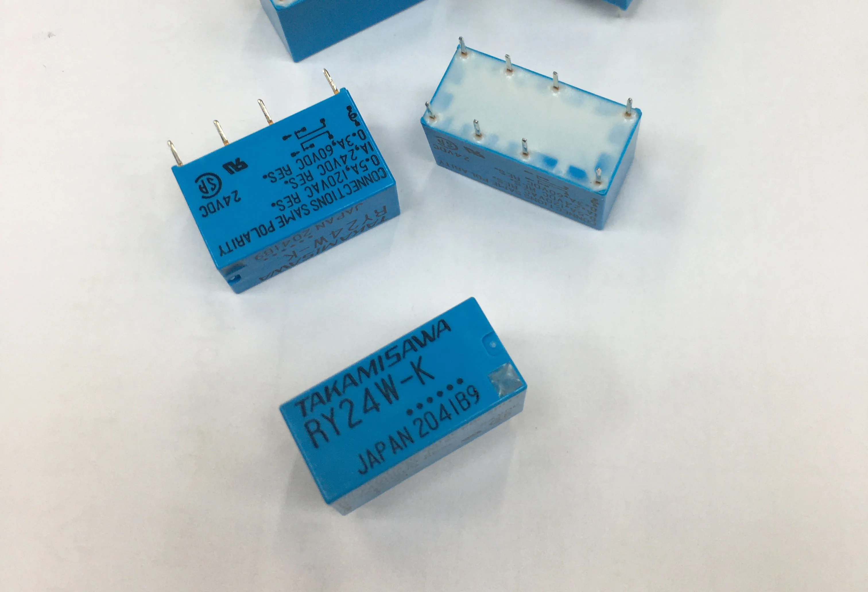 10pcs  As signal relay RY5W-K/RY12W-K/RY24W-K Two open and closed 1 a8