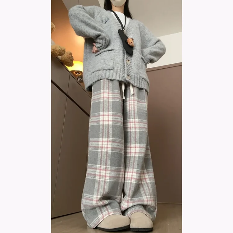 Różowe spodnie w kratę z tweedu dla kobiet, jesień-zima 2025, nowe, małe rozmiary, wyszczuplające, z wysokim stanem, codzienne spodnie z szerokimi nogawkami.