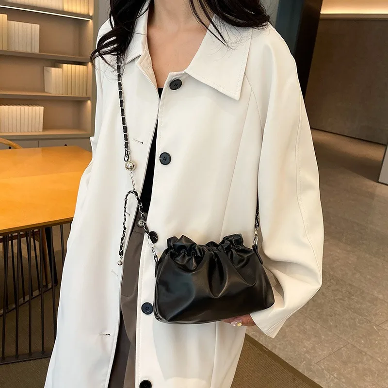 Y2K PU Leather New High Sense Shoulder Bags Fashion Chain Crossbody Bucket Bag Women Messenger Purses Handbags image 2