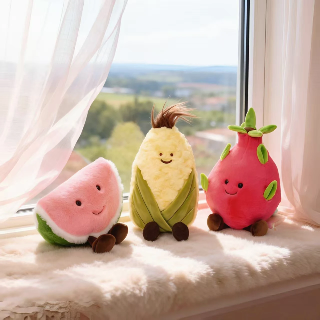 

Плюшевые игрушки Cute Fruit Series «Арбуз, фрукты дракона и кукуруза» — мягкий и очаровательный домашний декор, идеально подходит для мелких подарков