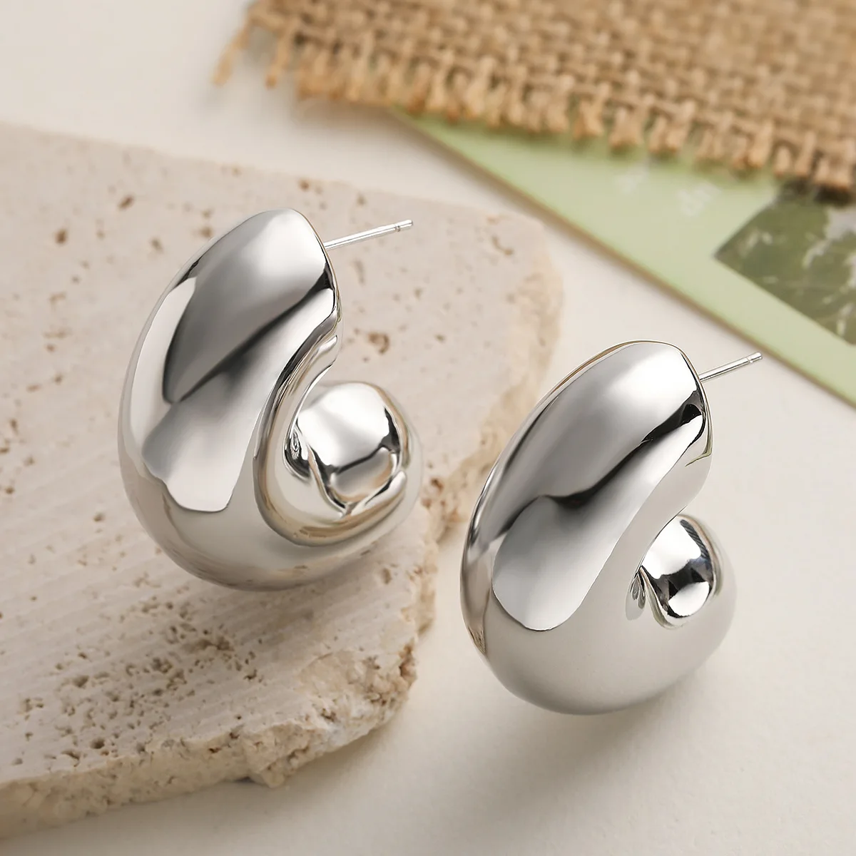 GANPUP Hochwertige, glatte C-förmige Ohrstecker für Damen, modischer neuer Ohrschmuck, Geschenk für Partys, серьги женские – Detail 4