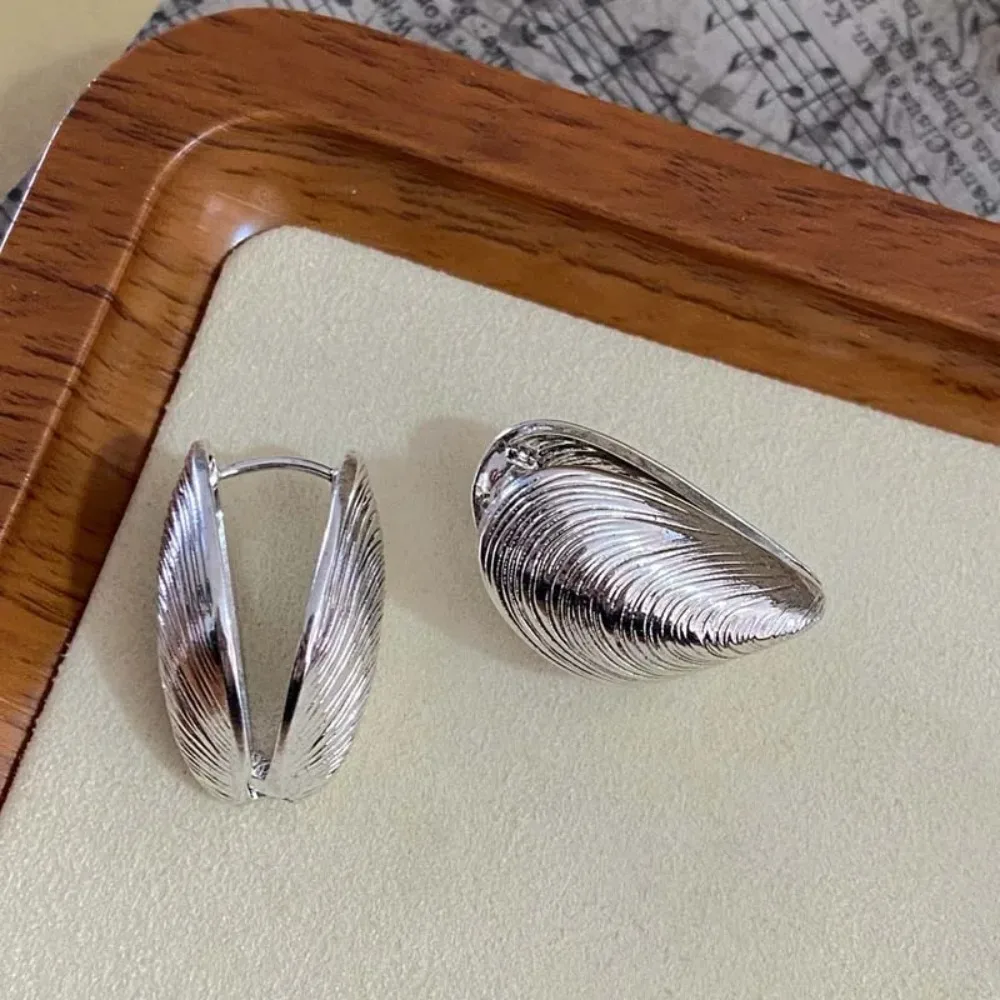 Fashion Vintage Shell Thread Earrings Punk Shell Shell Pattern Ear Buckle Irregular Shell Grain Earrings