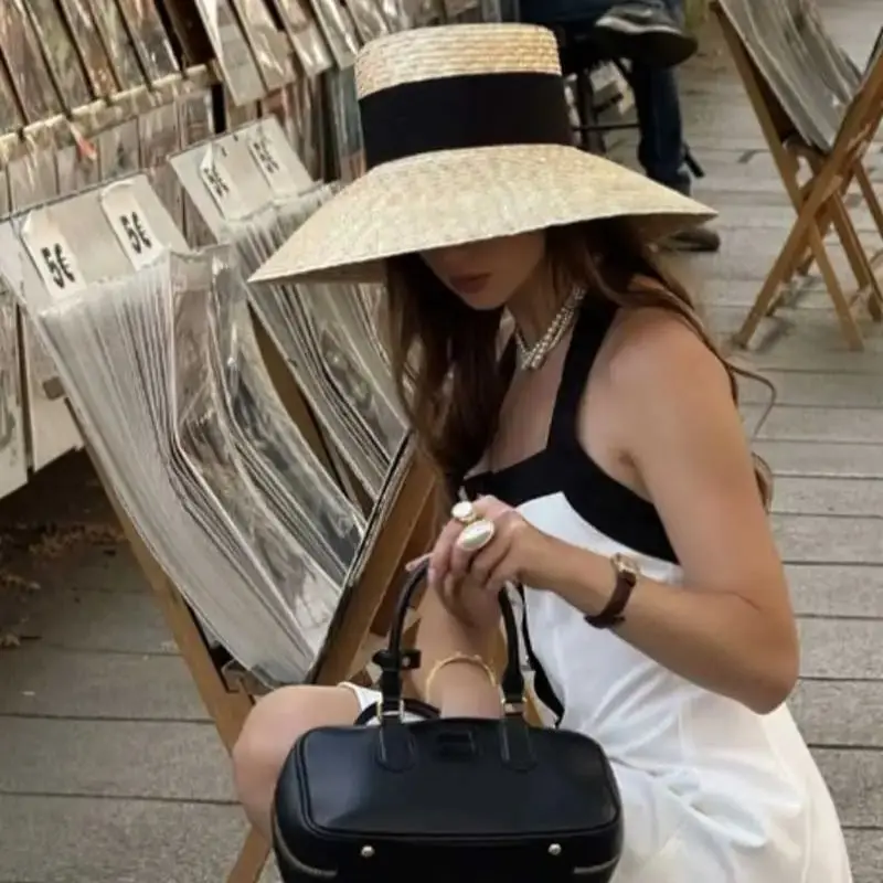 

Summer straw hat French elegant ladies seaside vacation sun hat Hepburn style wide brim hat sun hat 햇빛가리개 모자
