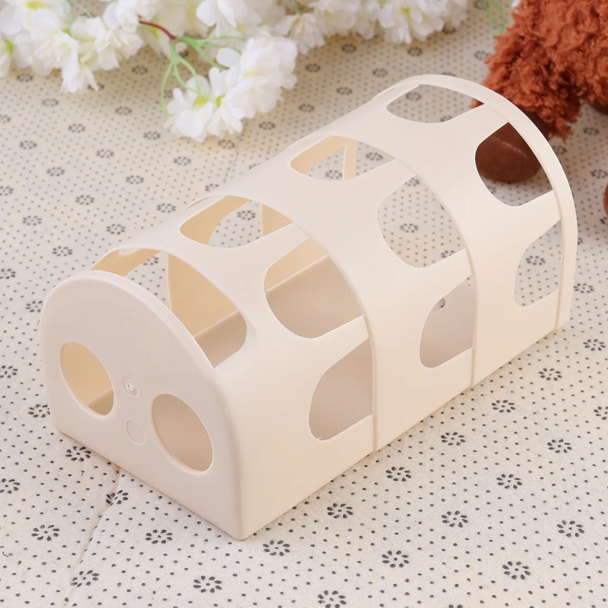 

2Pcs Practical Feeding Rack Grass Use Feeder Cage Feeding Tool for Pet Rabbit (Khaki) Grass Feeder Rabbit