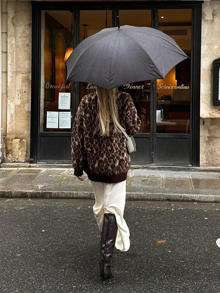 Cárdigan de cuello redondo con estampado de leopardo para mujer, suéter informal de manga larga con botonadura única, ropa de calle para viaje, Otoño, 2024