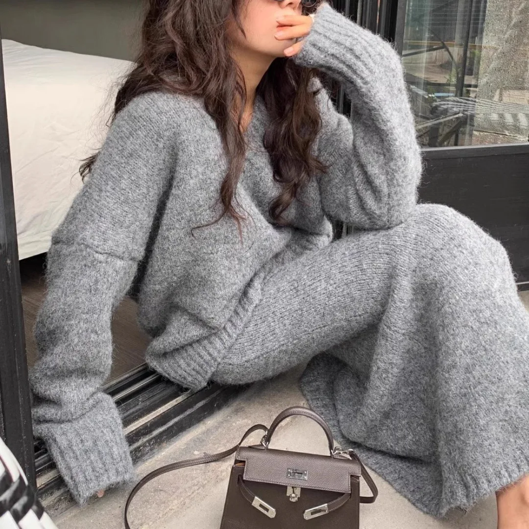 

Two Pieces Women Knitted Dress Set Solid Set V Neck Pullover Sweater Elastic Waist Full Lenth Mermaid Skirt Casual 2025 Autumn