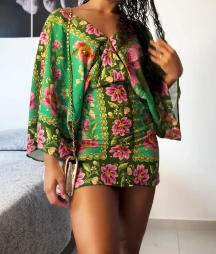

Flower Print V-Neck Batball Sleeve Lace Up Detail Backless Mini Dress for Women's Summer Sexy Tight Fitting Hip Hugging Dress