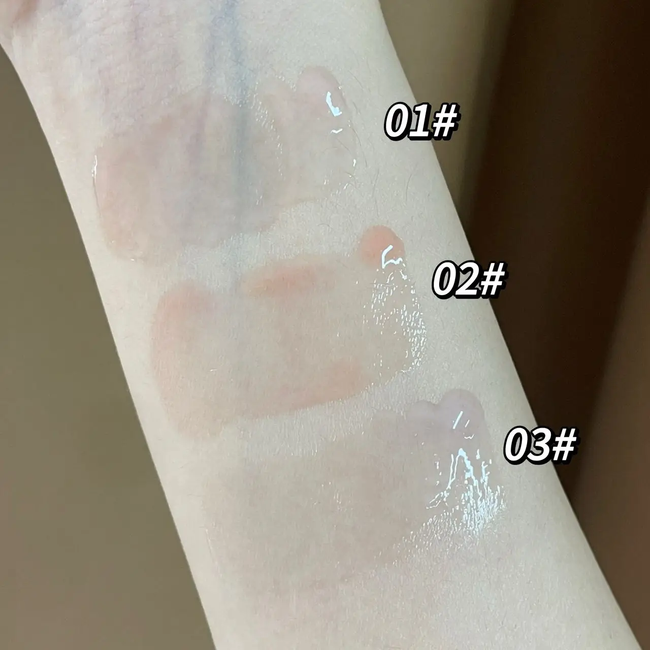 ملمع شفاه HERORANGE HR450 يقلل من الجفاف، ويقلل من خطوط الشفاه، ويوفر ملمع شفاه مرطبًا وشفافًا