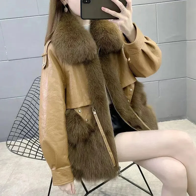 Leather and Fur Integrated Faux fur Jacket Jacket for Women's 2024 Winter Thickened Fashionable Slimming Temperament Jacket WLF