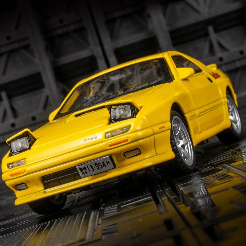 1:32 Simulación Mazda RX-7 Puertas de modelo de coche de aleación y capó de motor, el maletero se puede abrir tiene funciones de sonido y iluminación
