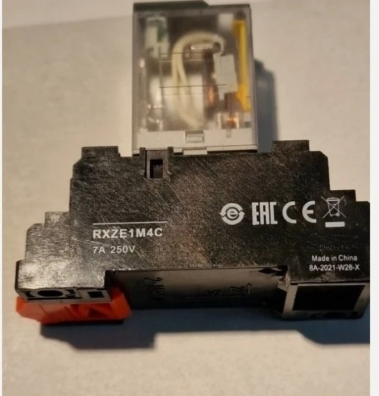 

Brand New Original intermediate Relay RXM2LB2P7 RXZE1M2C 220V Fast Delivery