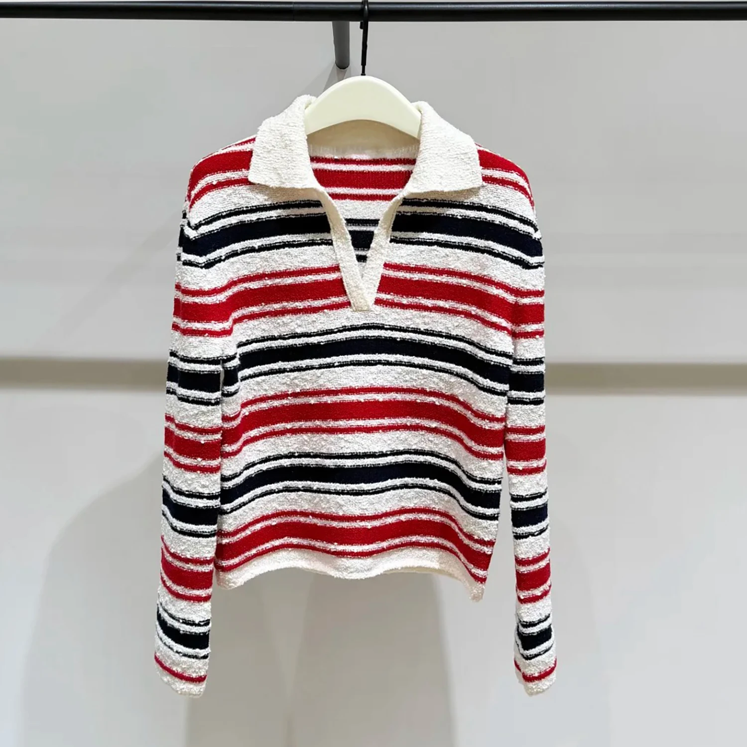 

High-End Women's Knitted Shirt Spring 2026 Turn-down Collar Color Block Striped Long Sleeve Top Comfortable Commute Style