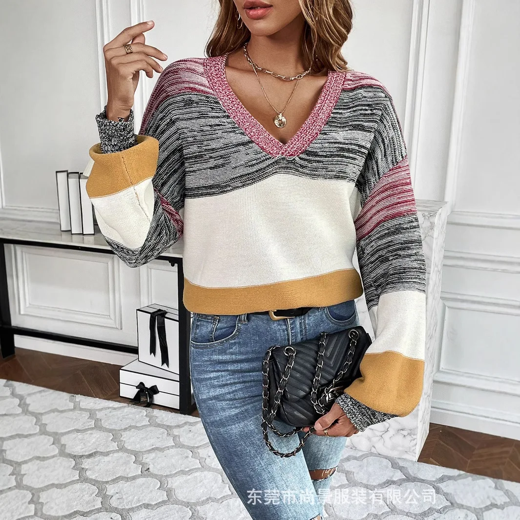 女性のためのカラーブロック付きの新しい秋冬Vネックルーズフィットセーター